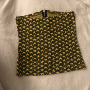 Japanese brand D.I.A. Yellow and Black Star Pattern Knit Crop Top